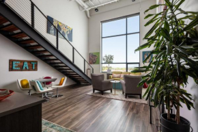Gorgeous Midtown Condo